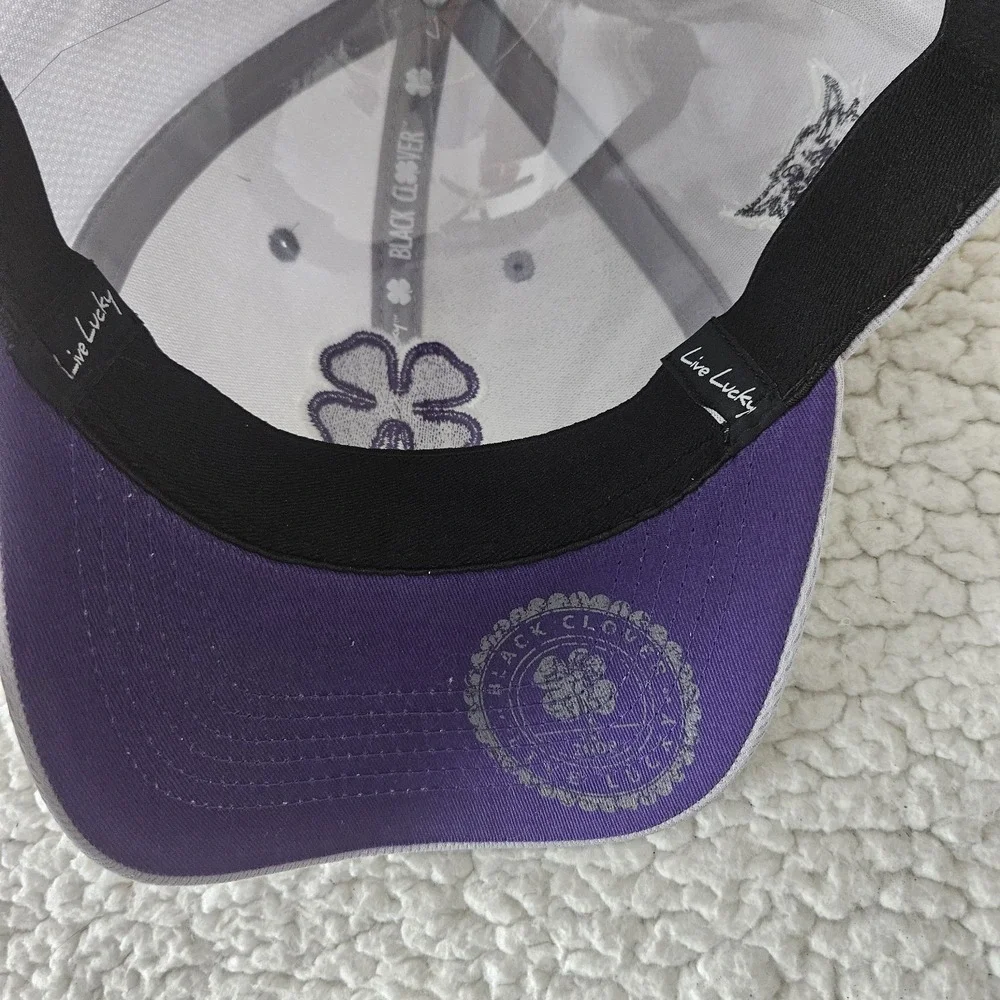 BLACK CLOVER LIVE LUCKY WEBER STATE UNIVERSITY WSU WILDCATS CAP GRAY L/XL NWT